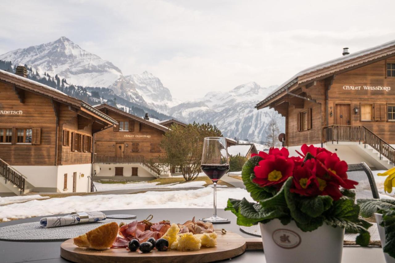 Chalet Spitzhorn - Your Peak Getaway - Private Terrasse & Gratis Parkplatz Gsteig Exterior photo